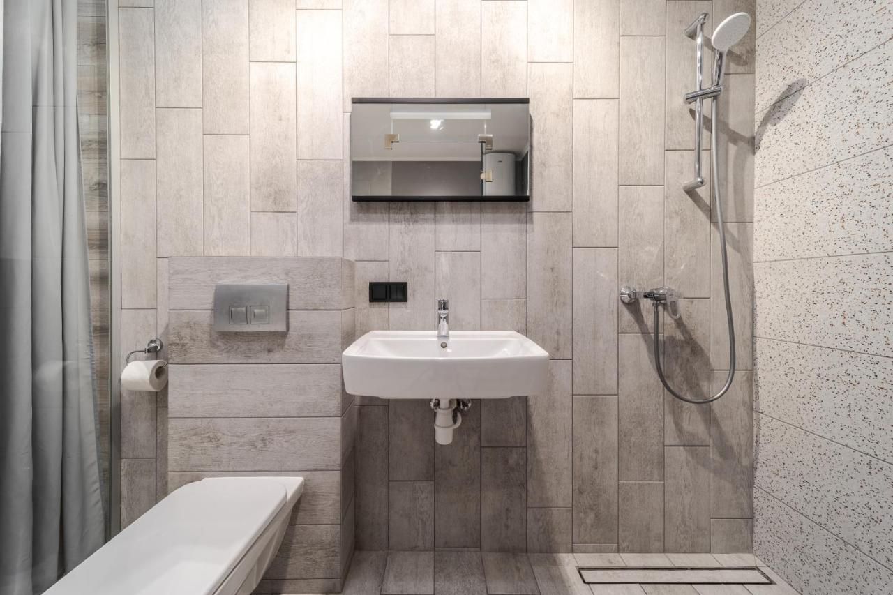 Staroevreyska Apartment A Lviv Exterior photo